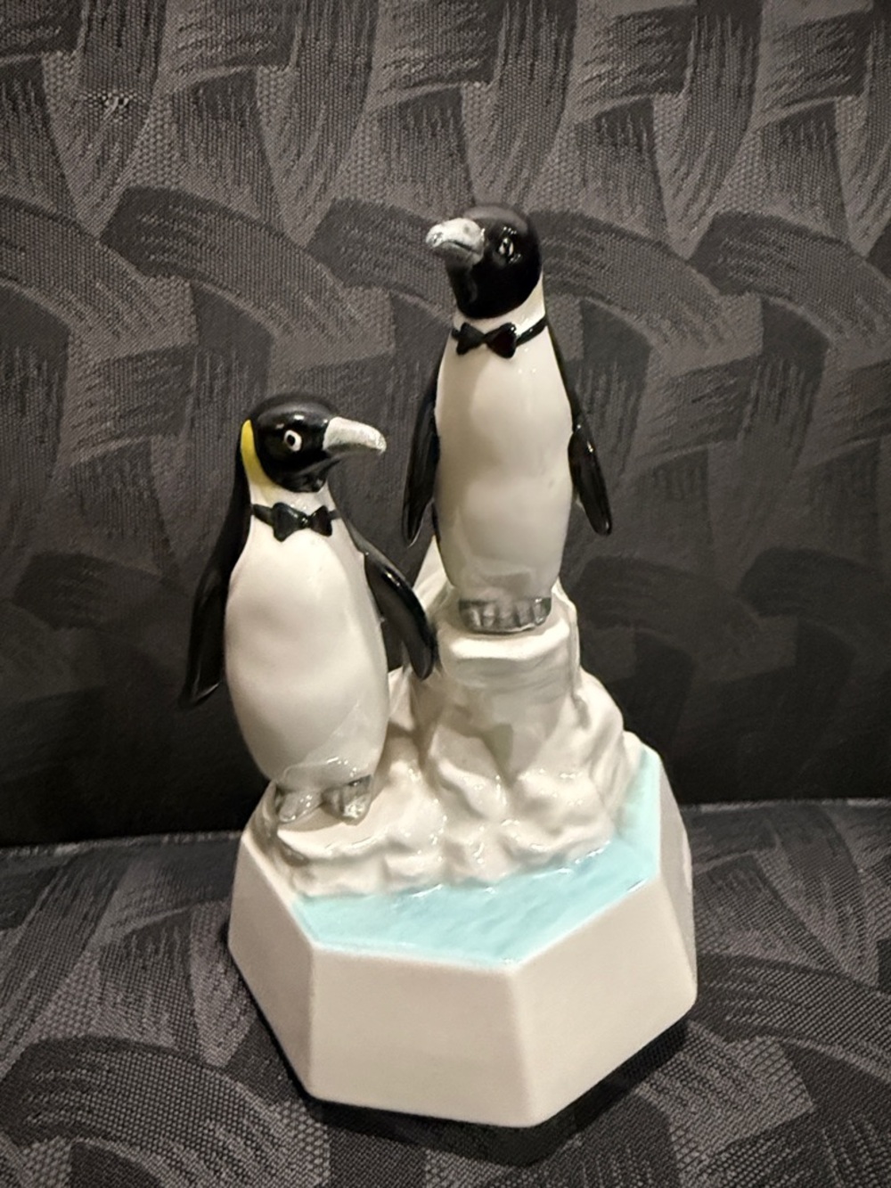 Collectors Arctic Ceramic Penguin Pair Figurine music box tuxedo gift